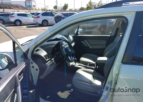 2017 Subaru Forester 2.5I Premium из США, поврежденный, VIN JF2SJAECXHH416764